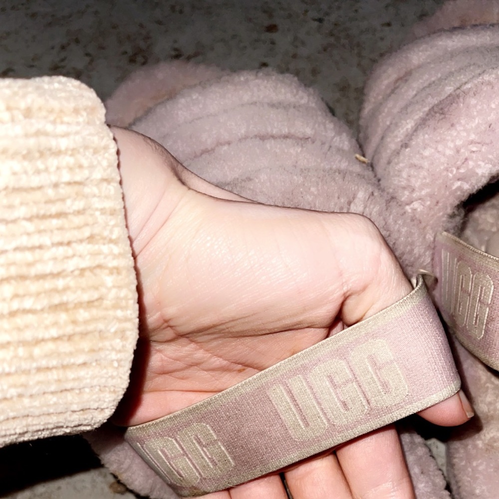UGG SLIDES